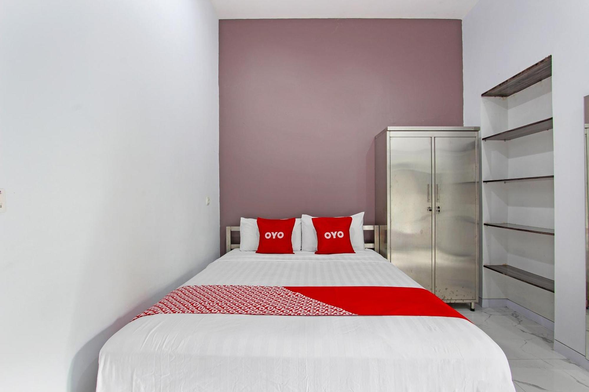 Super Oyo Capital O 91665 D'Prof Exclusive Guesthouse Semarang Bagian luar foto