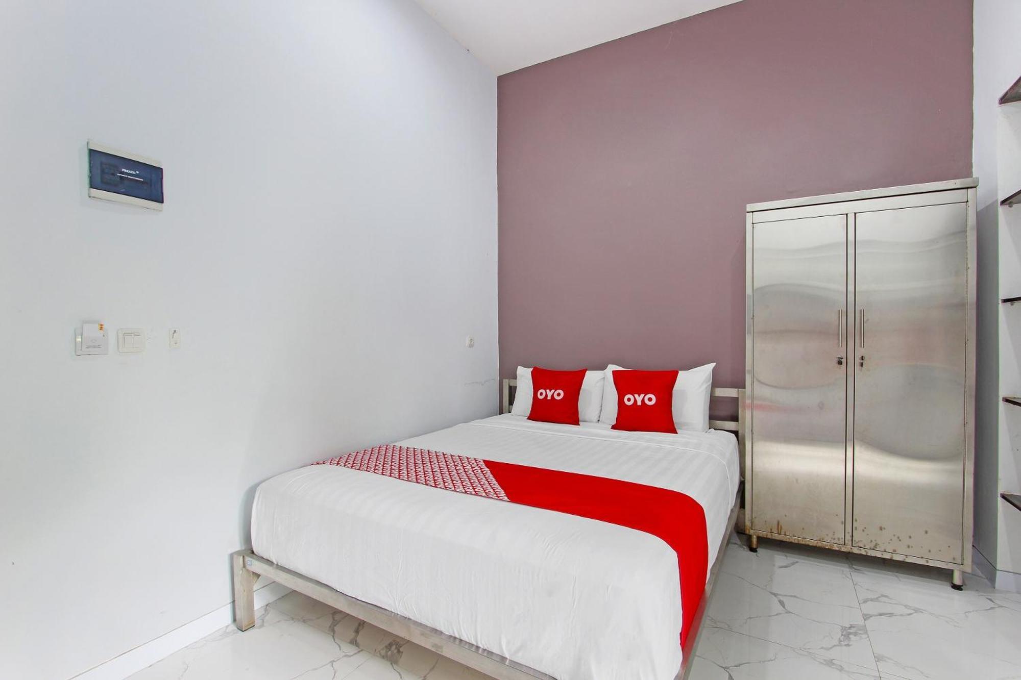Super Oyo Capital O 91665 D'Prof Exclusive Guesthouse Semarang Bagian luar foto