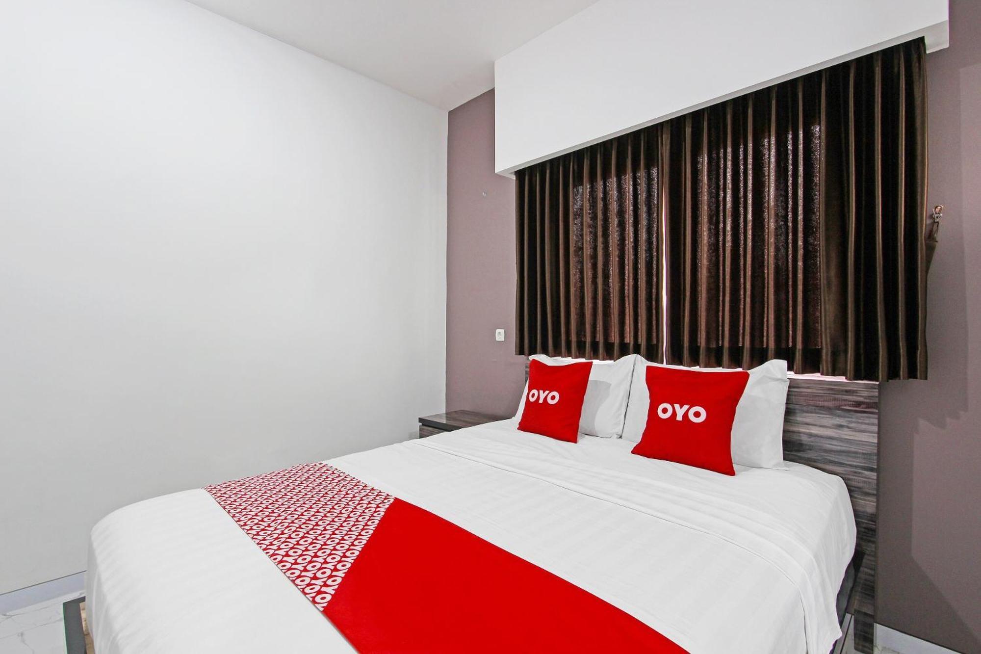 Super Oyo Capital O 91665 D'Prof Exclusive Guesthouse Semarang Bagian luar foto